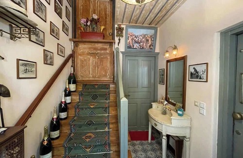 Arachova Apartment | Arachova Boka's House, Charming Mountain Getaway