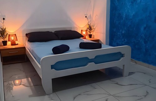 Laganas Villa | Poseidon Apartment in Laganas, Zante with Scuba Diving and Boat Tours