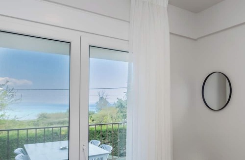 Polichrono Villa | Blue Donkey Villas