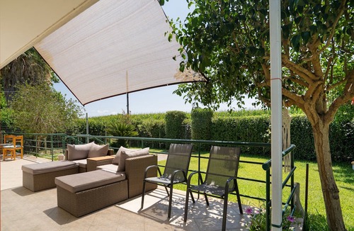 Kourouta House | A Casa D'Irene Country House with Terrace and Garden