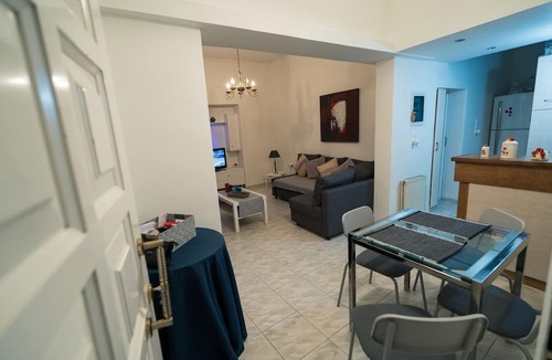 Nikaia Apartment | Marina Apartment Cozy, Spotless, AC, WiFi