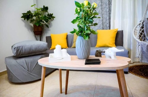 Galatas Apartment | Cozy Nikola's Vineyard Apartment Ground Floor