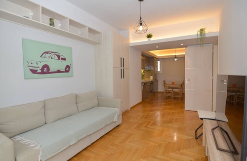 Kinosargous Apartment | Acropolis area 2 bedroom 2 min from metro Syngrou