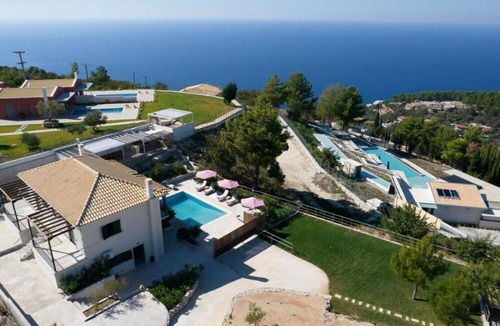 Kalamitsi Villa | Villa Endless Blue