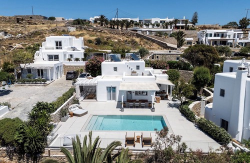 Platis Gialos Villa | MyMykonos Villa I beachfront