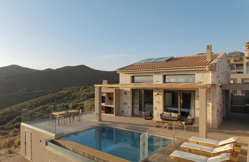 Agia Pelagia Villa | Luxurious Stone Villas Crete