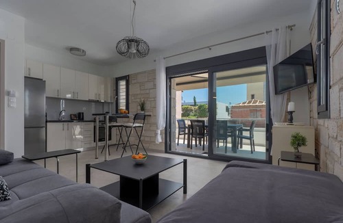 Flogita Apartment | White Pearl Suites Halkidiki