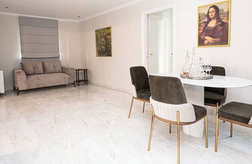 Mets Apartment | Mets Suites