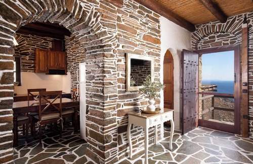 Megas Yialos-Nites Apartment | Andros Serenity Retreat - Adults Only