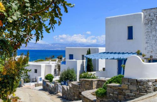 Molos Apartment | Sanders Paros Gardens
