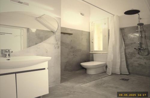 Vari-Voula-Vouliagmeni House | Ήσυχο Διαμέρισμα Κοντά στη Θάλασσα στη Βουλιαγμένη