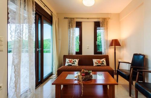 Messini Villa | Seaside Getaway - Aelia Villa's Dreamy Paradise