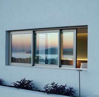 Makrys Tichos Hotel | Homey - a living space