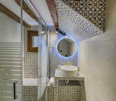 Soufli House | Silk House