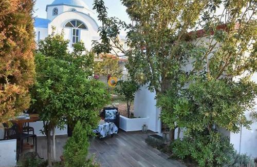 Vathianos Kampos Apartment | Roboboss garden
