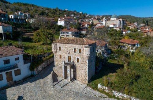 Agios Petros Hotel | Feggarovrachos Mountain Lodges Φεγγαρόβραχος