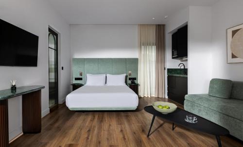 Piraeus Apartment | Zea Urban Living