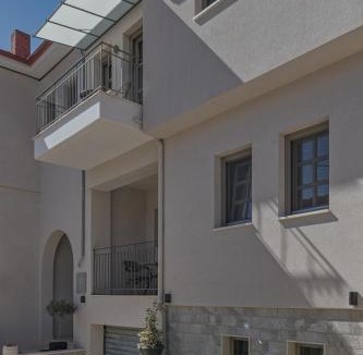 Ioannina Town Centre Apartment | Castle View Ioannina