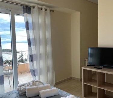 Lagonissi Villa | Seaview Villa Resort Lagonissi - Walk to Beach