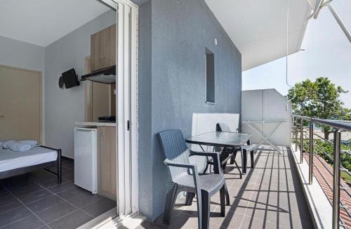 Pidima Kyras Apartment | Iguana studio 7