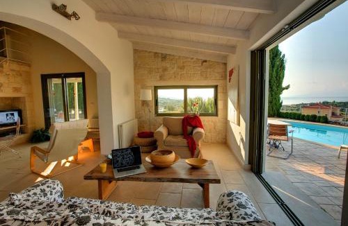 Karavados Villa | Villa Mataki Ideales Resort