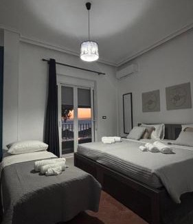 Patras Apartment | The Waves Studio