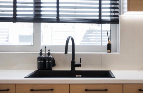 Spata-Artemida House | Aura Airport Suite