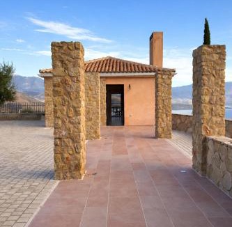 Galaxidi Villa | Olive House Galaxidi