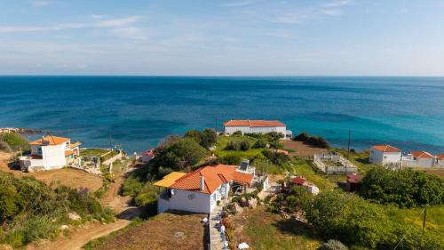 Karlovassi Apartment | Sofia's Sea View House