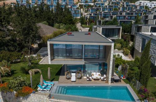 Jala Villa | luxury villa beach front in olea residence