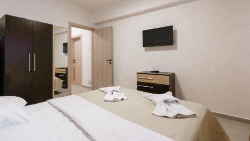 Neapoli-Sykies Apartment | Le Alex, Bright & Modern Escape near CityCenter