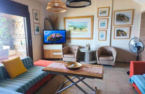 Agia House | Modern seaside maisonette 130 m2 Oikia Litsas Paliouria Larissas