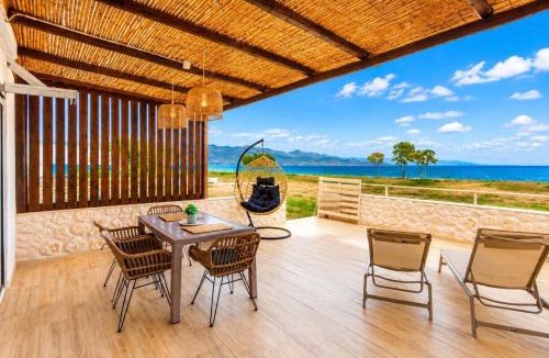 Messini House | Boho Vibes Beachfront Detached House