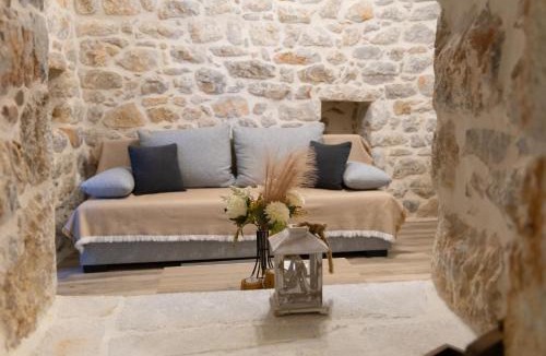 Areopoli Apartment | Mainotti's house with balcony