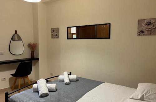 Sarande Apartment | Andrew's place