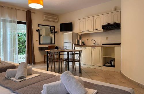 Kamena Vourla House | Studios Souropanis