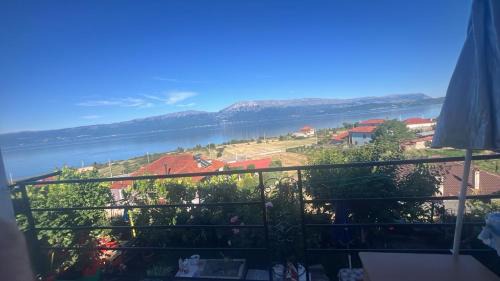 Udenisht Villa | Taku Villa Wonderful view of Lake Ohrid
