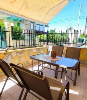 Haniotis Apartment | Villa Christina Sea Side B