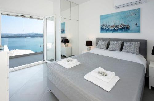 Pirgi Villa | Unparalleled Luxury Awaits 5 Bedrooms Villa Lucas & Villa Clara Pyrgi