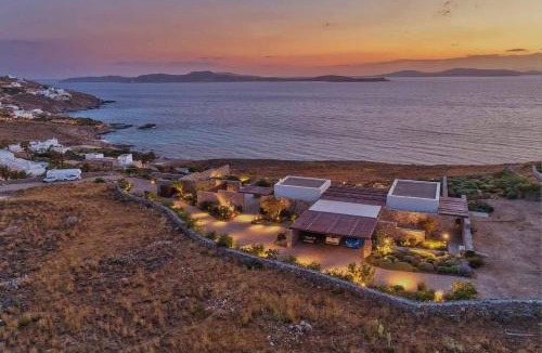 Agios Ioannis Villa | Majestic Mykonos Villa 5 Bedrooms Villa Shannon Private Infinity Pool