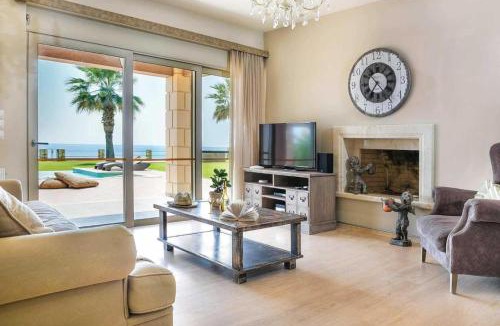 Svoronata Villa | Astounding Seafront Kefalonia Villa 3 Bedrooms Villa Alegria Private Pool