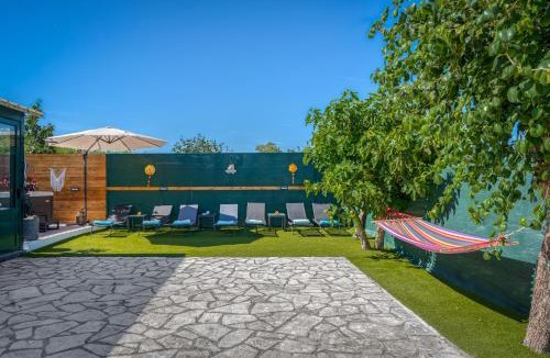 Alonia Villa | Vozaitis Family Villa