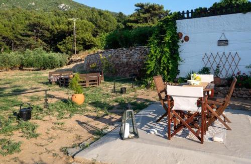 Karlovassi Apartment | Agnanti Seaview Villa