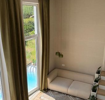 Delvine Apartment | The pause