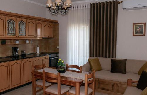 Gjirokaster Apartment | Villa Iliothea