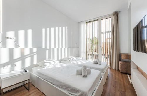 Jala Villa | Seaside Retreat Green Coast by PikHost