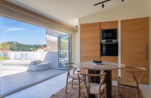 Skiathos Town Villa | House of Helios Skiathos