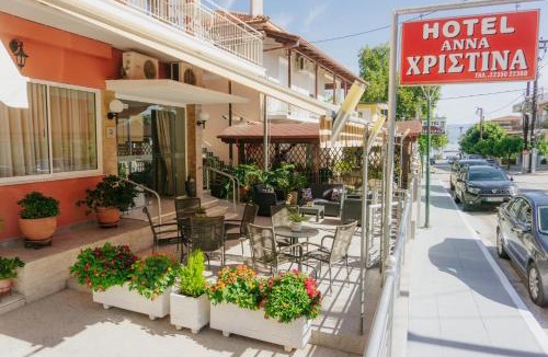 Kamena Vourla Hotel | Anna Christina