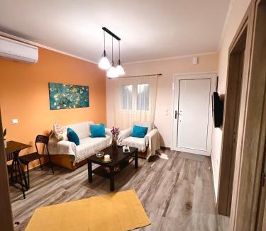 Aigialeia House | Μάζης Εξοχικές Κατοικίες