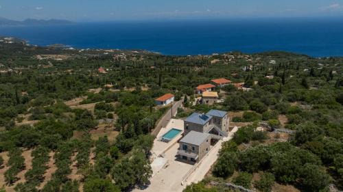 Skinaria Apartment | Royal Majestic Residences with Pool & Sea View, North Zakynthos